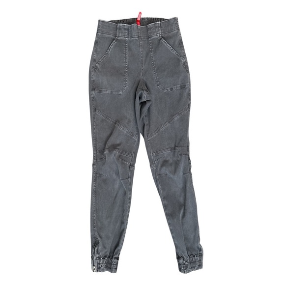 Spanx Stretch Twill Cargo Jogger Pants in Washed Black Women's Size Extra Small - Picture 3 of 14